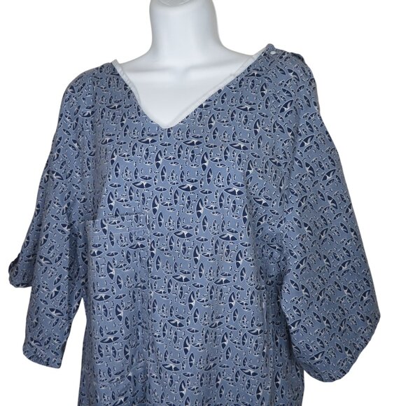 2 Blue Printed Hospital Gowns OS Adjustable with Snaps Tie Closure Cotton Polyes - Picture 3 of 7